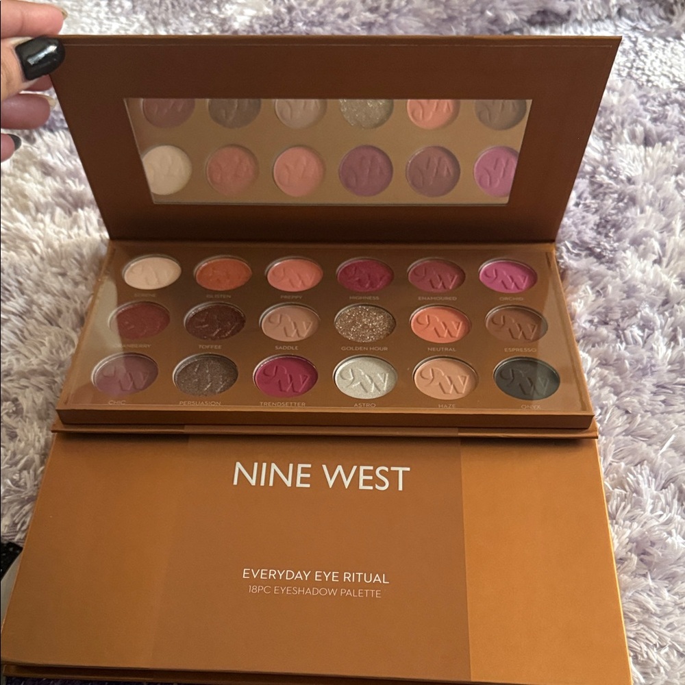 Nine West Eye Ritual Palette new
